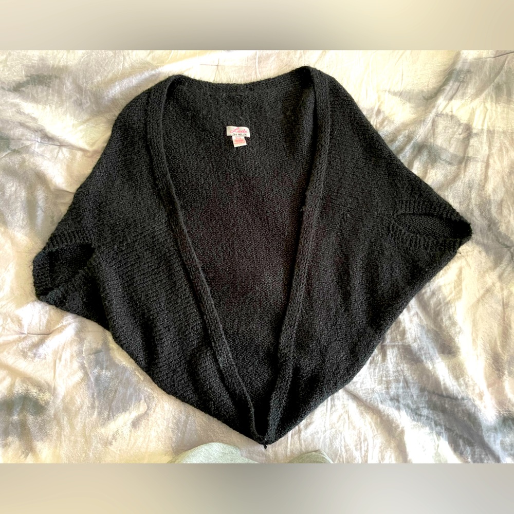 Lucie by Nellik shrug  / black / OS
